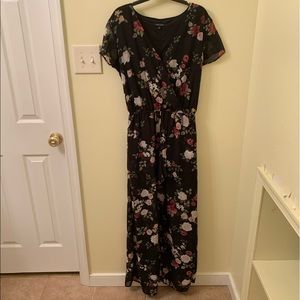 *NEW LOOK* A Short Sleeved Floral Romper